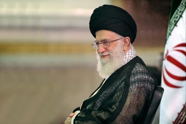 رهبر معظم انقلاب اسلامی در پیامی به مناسبت روز معلم:
