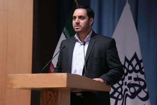 فراخوان« ارائه پیشنهاد برای تحول در مراکز استانی حوزه هنری» را اعلام کرد