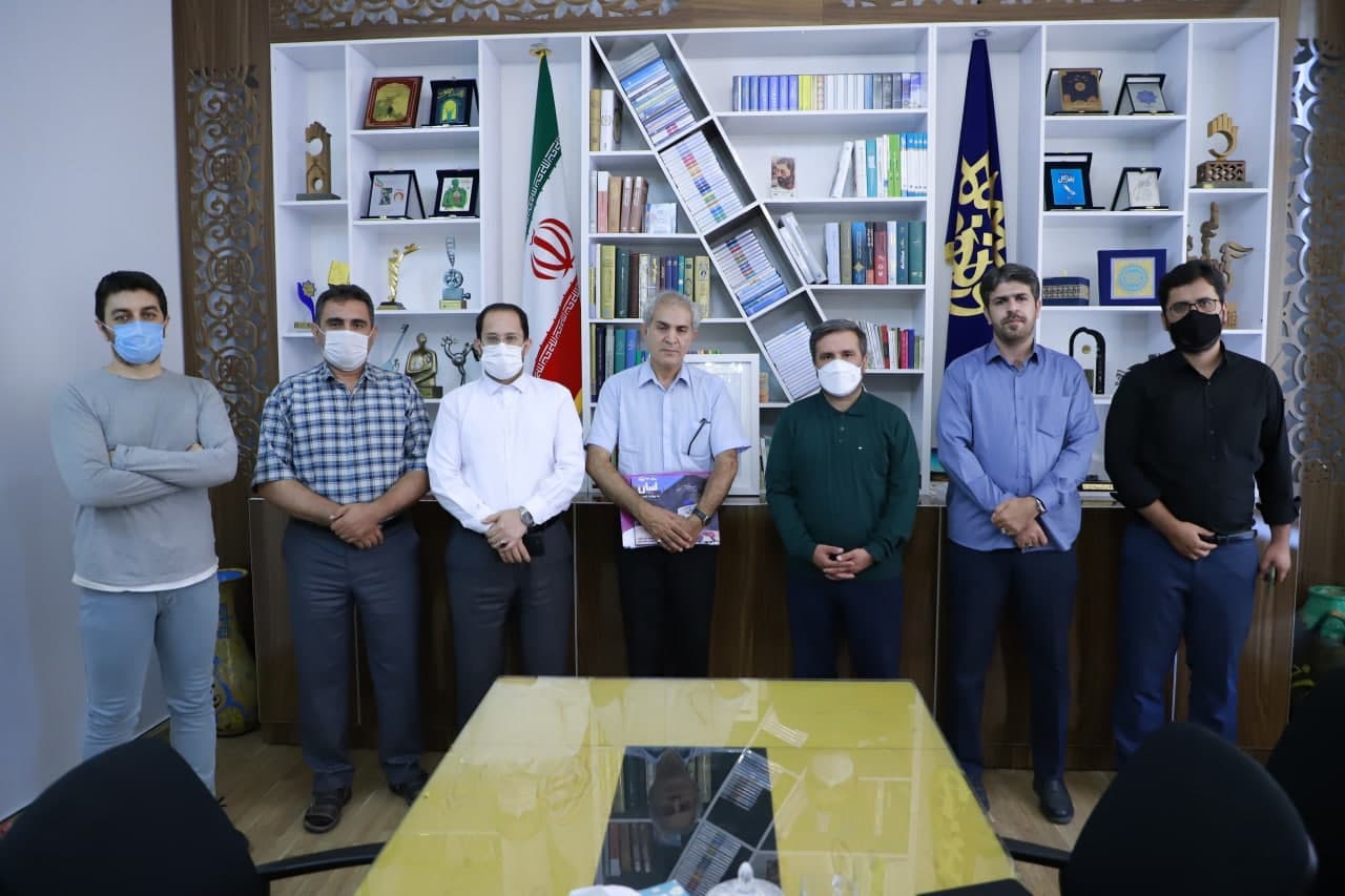 حوزه هنری انقلاب اسلامی آذربایجان غربی از عکاس برجسته شهرستان ارومیه تجلیل کرد
