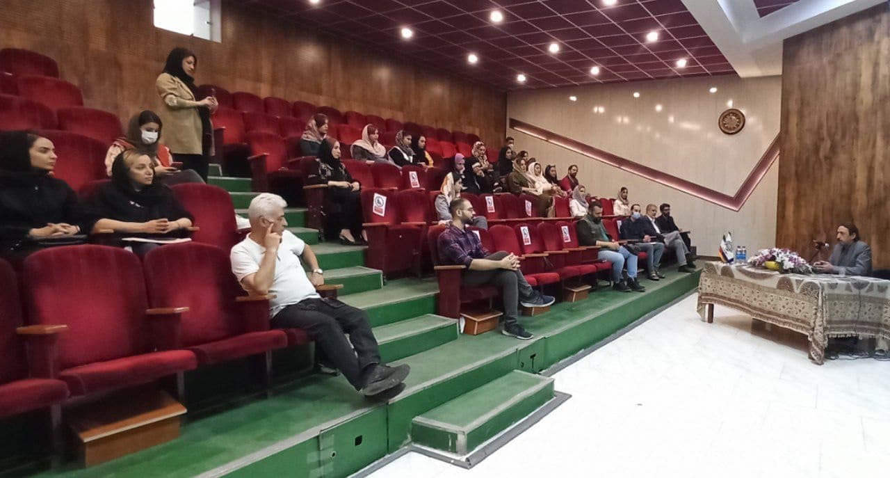 هنرمندان تجسمی ارومیه در حوزه هنری آذربایجان غربی گرد هم آمدند