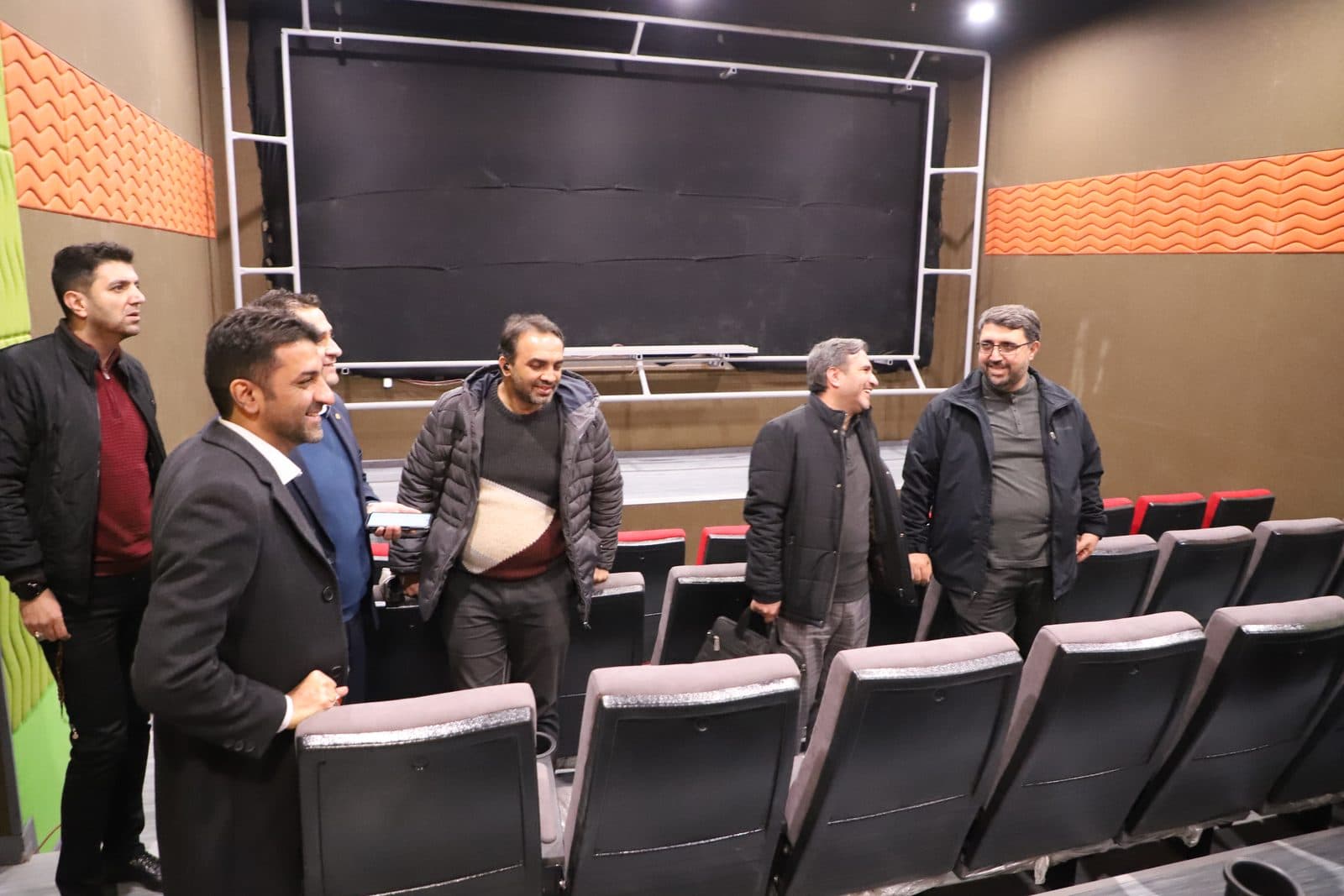 معاون توسعه مدیریت و منابع حوزه هنری کشور از روند احداث و تکمیل پردیس سینمایی ارومیه بازدید کرد