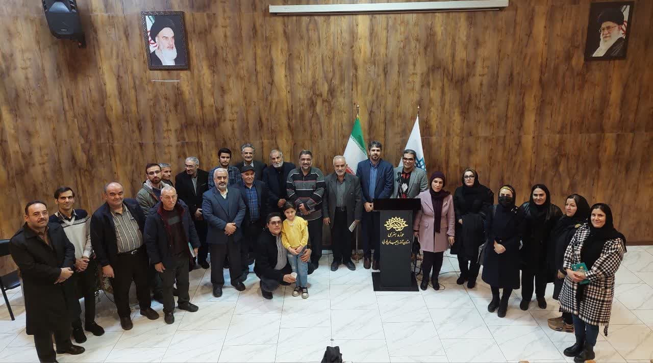 سیصدو‌شصت‌وپنجمین محفل کارگاهی دفتر طنز حوزه هنری آذربایجان‌غربی برگزار شد