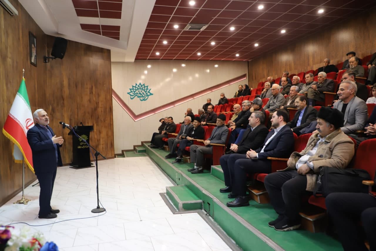 نماینده ارومیه در مجلس شورای اسلامی پای صحبت هنرمندان عاشیق ارومیه نشست