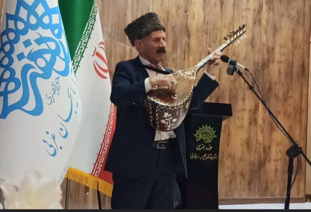 کانون عاشیق های حوزه هنری آذربایجان غربی در سال جاری بیش از ۶۵۰ اجرای زنده موسیقی داشت