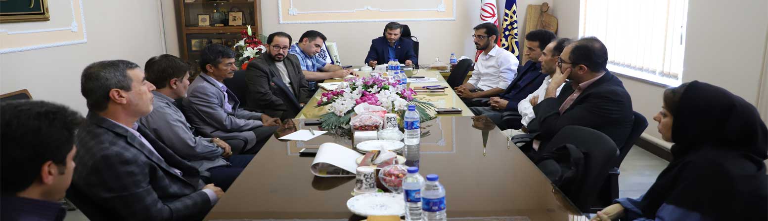 نشست هماهنگی اساتید دوره های آموزش هنری تابستانه حوزه هنری آذربایجان غربی برگزار شد