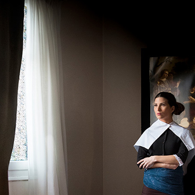 همزیستی دو دوره مختلف تاریخی در یک عکس