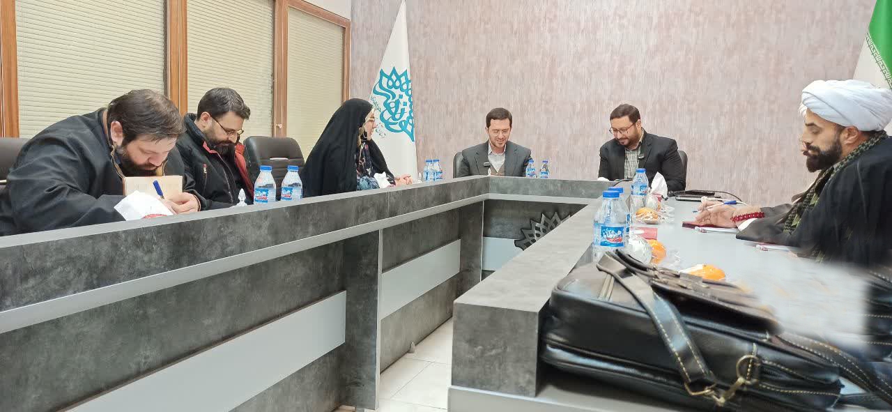 امروزه حکمرانان مطلق  تربیتی در جوامع رسانه‌ها هستند