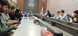 شاعران ارومیه در پاسداری از حریم ایران و وطن در  حوزه هنری انقلاب اسلامی آذربایجان غربی گرد هم آمدند 